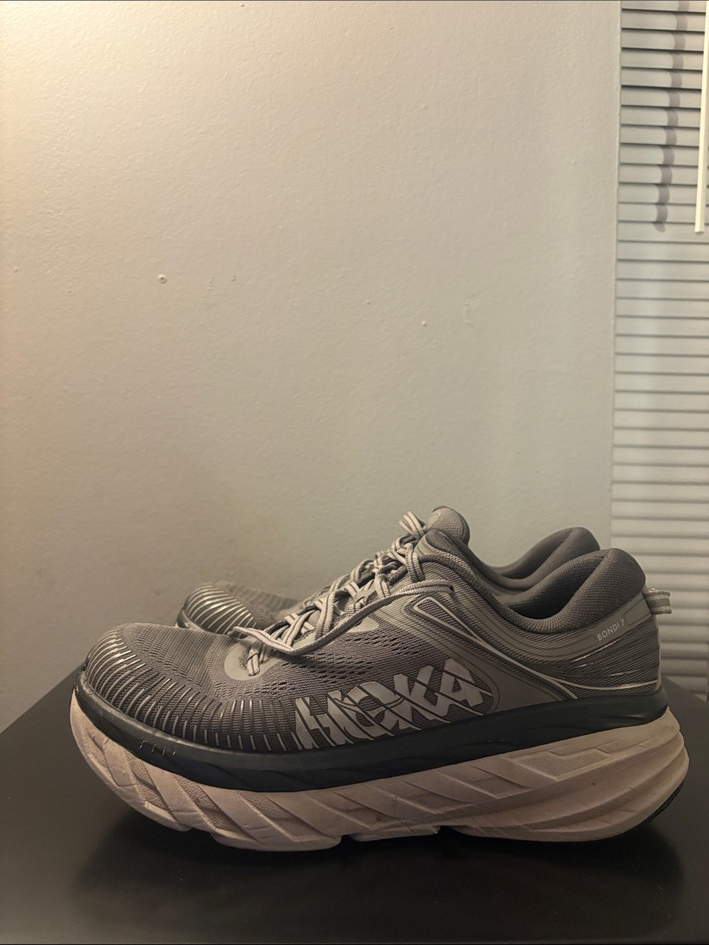 HOKA One One Bondi 7 Men's Gray wide wild dove